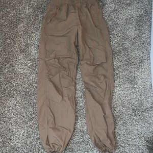 Women’s Tan Cargo Pants
